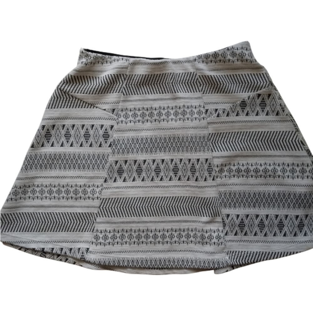 💫Bershka BSK Girl's Monochrome Geometric Pattern Mini Skirt